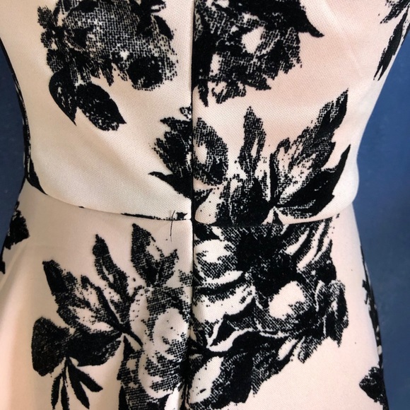 Trixxi Peach floral dress - Picture 6 of 9